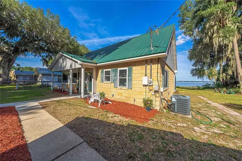 11686 SE 132nd Street Rd, Ocklawaha, FL 32179