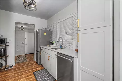 Kitchen - 1008 NE 6th St, Ocala, FL 34470 photo 3 of 4