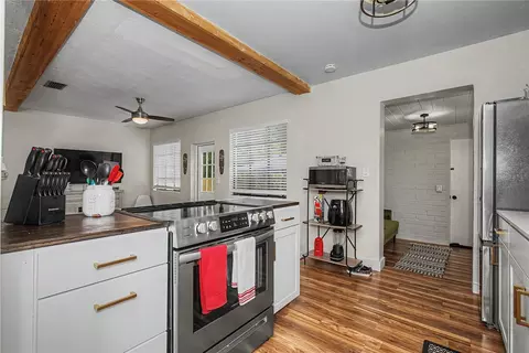 Kitchen - 1008 NE 6th St, Ocala, FL 34470 photo 4 of 4