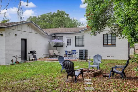 Exterior - 1008 NE 6th St, Ocala, FL 34470 photo 6 of 9