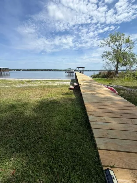 21545 NE 136th St, Fort Mc Coy, FL 32134