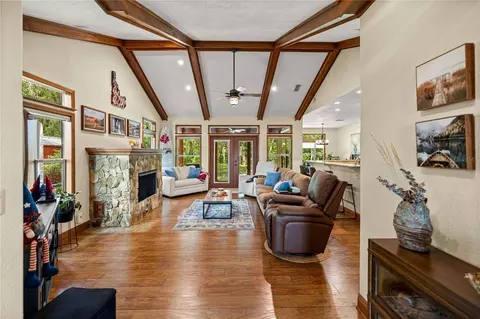 Living - 538 NW 7th St, Williston, FL 32696 photo 1 of 1