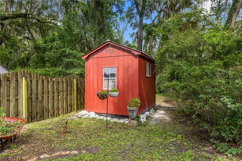 Exterior - 538 NW 7th St, Williston, FL 32696 photo 7 of 17