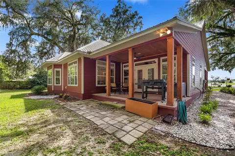 Exterior - 538 NW 7th St, Williston, FL 32696 photo 9 of 17
