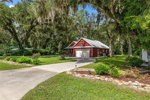 Exterior - 538 NW 7th St, Williston, FL 32696 photo 2 of 17