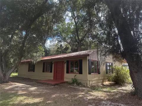 11345 SE 188th Ave, Ocklawaha, FL 32179