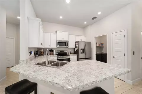 Kitchen - 4585 SE 25th Loop, Ocala, FL 34480 photo 1 of 2