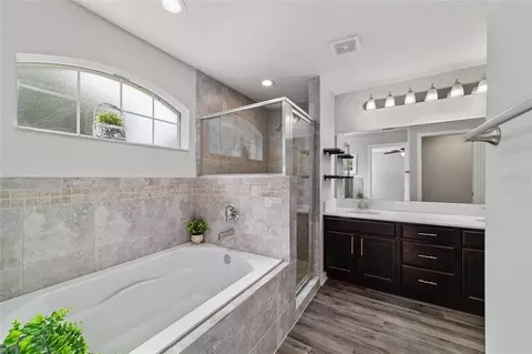 Bath - 8941 SE 51st, Ocala, FL 34480 photo 1 of 5