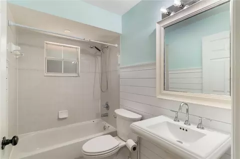 Bath - 5395 SW 103rd Loop, Ocala, FL 34476 photo 3 of 3