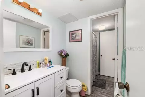 Bath - 631 Silver Pass #A, Ocala, FL 34472 photo 1 of 3