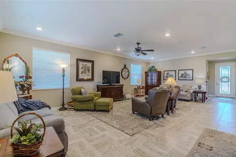 Living - 9985 SW 88th Loop, Ocala, FL 34481 photo 3 of 4