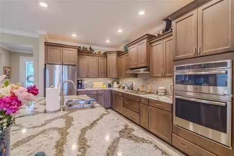 Kitchen - 9985 SW 88th Loop, Ocala, FL 34481 photo 5 of 6