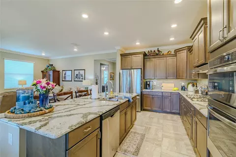 Kitchen - 9985 SW 88th Loop, Ocala, FL 34481 photo 4 of 6