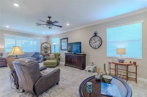 Living - 9985 SW 88th Loop, Ocala, FL 34481 photo 4 of 4