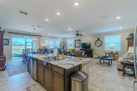 Kitchen - 9985 SW 88th Loop, Ocala, FL 34481 photo 3 of 6