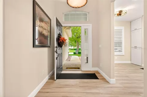 Entry Way - 842 W Silver Meadow Loop, Hernando, FL 34442 photo 3 of 5