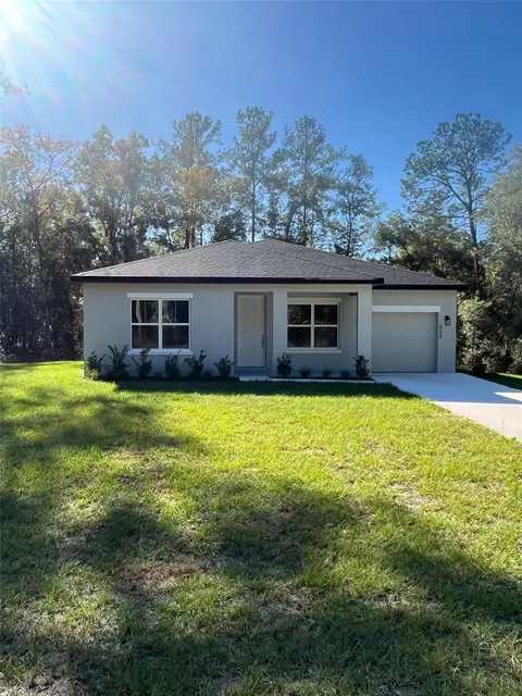 Exterior - 524 E Avondale Dr, Dunnellon, FL 34434 photo 2 of 3