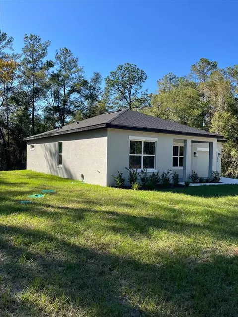 Exterior - 524 E Avondale Dr, Dunnellon, FL 34434 photo 3 of 3
