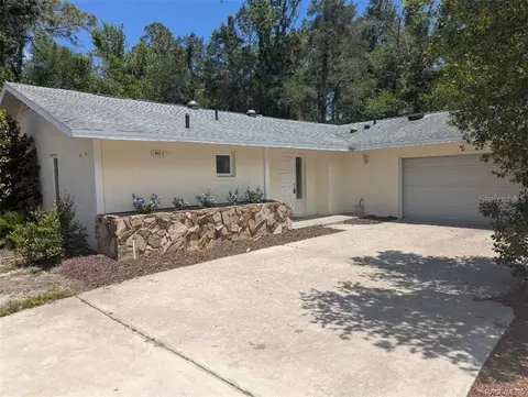 1 Holly Ct, Homosassa, FL 34446