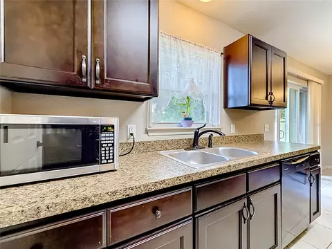 Kitchen - 3 Pine Track Pl, Ocala, FL 34472 photo 3 of 3