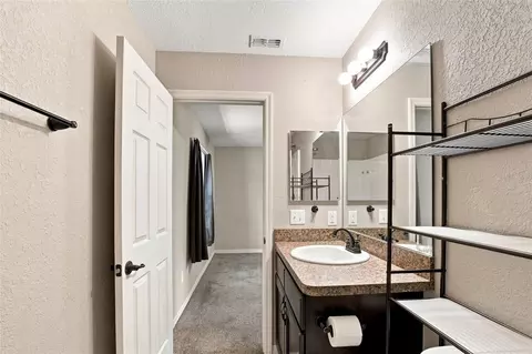 Bath - 3 Pine Track Pl, Ocala, FL 34472 photo 1 of 3