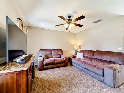 Living - 3 Pine Track Pl, Ocala, FL 34472 photo 2 of 4