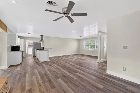Living - 550 SE 39th Ter, Ocala, FL 34471 photo 6 of 6