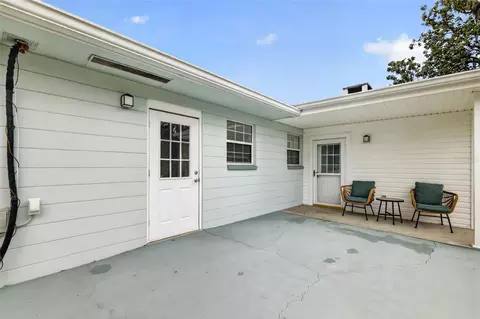 Exterior - 550 SE 39th Ter, Ocala, FL 34471 photo 2 of 6