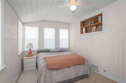 Bedroom - 4556 E Shorewood Dr, Hernando, FL 34442 photo 1 of 5