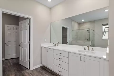 Bath - 8837 SW 79th Loop, Ocala, FL 34481 photo 2 of 6