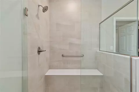 Bath - 8837 SW 79th Loop, Ocala, FL 34481 photo 5 of 6