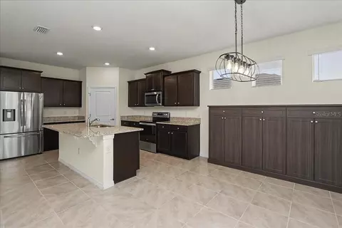 Kitchen - 6265 SW 88 Loop, Ocala, FL 34476 photo 6 of 6
