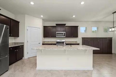 Kitchen - 6265 SW 88 Loop, Ocala, FL 34476 photo 2 of 6