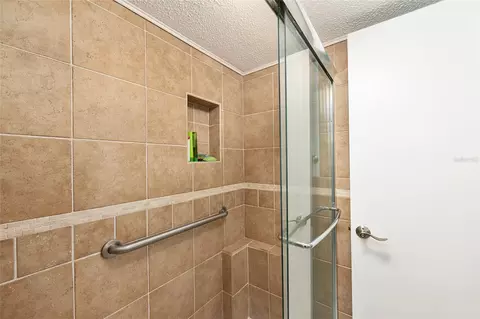 Bath - 749 Midway Dr #A, Ocala, FL 34472 photo 3 of 6