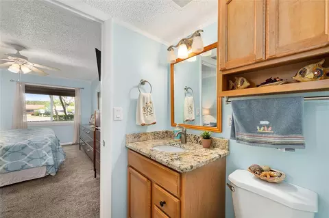 Bath - 749 Midway Dr #A, Ocala, FL 34472 photo 2 of 6