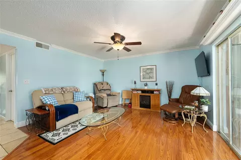Living - 749 Midway Dr #A, Ocala, FL 34472 photo 2 of 4