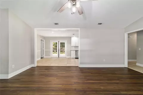 Living - 35 Pine Cir, Ocala, FL 34472 photo 4 of 8