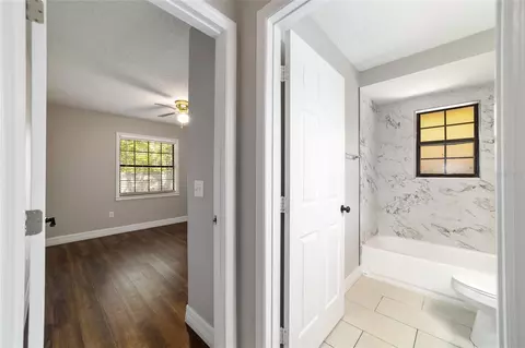 Entry Way - 35 Pine Cir, Ocala, FL 34472 photo 6 of 6