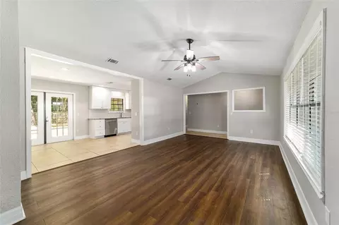 Living - 35 Pine Cir, Ocala, FL 34472 photo 5 of 8