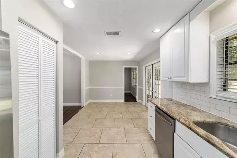 Entry Way - 35 Pine Cir, Ocala, FL 34472 photo 4 of 6