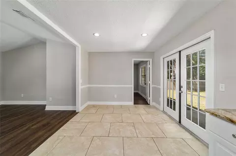 Entry Way - 35 Pine Cir, Ocala, FL 34472 photo 3 of 6