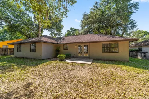 Exterior - 35 Pine Cir, Ocala, FL 34472 photo 5 of 14