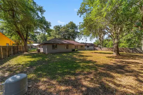 Exterior - 35 Pine Cir, Ocala, FL 34472 photo 8 of 14
