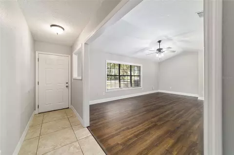 Entry Way - 35 Pine Cir, Ocala, FL 34472 photo 2 of 6