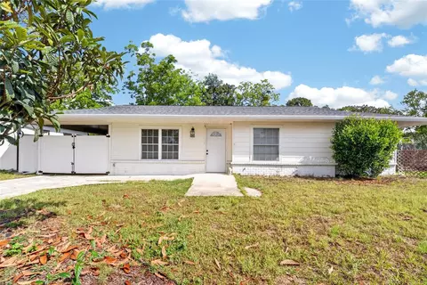 444 Spring Dr, Ocala, FL 34472