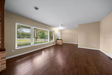 Living - 2333 E Fort King St, Ocala, FL 34471 photo 8 of 9