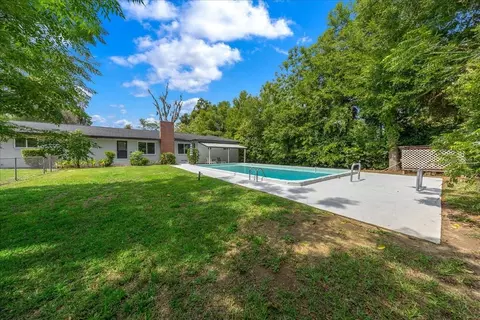 Exterior - 2333 E Fort King St, Ocala, FL 34471 photo 2 of 18
