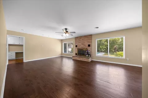 Living - 2333 E Fort King St, Ocala, FL 34471 photo 2 of 9