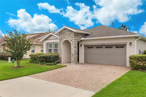 5304 NW 35th Lane Rd, Ocala, FL 34482