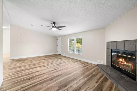 Living - 11330 NE 84th Ct, Bronson, FL 32621 photo 5 of 7
